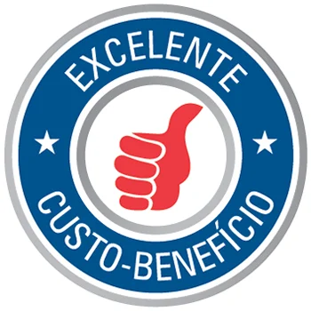 Selo circular azul e branco com símbolo de joinha e a frase “Excelente Custo-Benefício”.